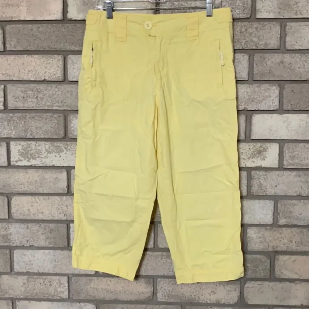 3for$20 khakis Capri size 10